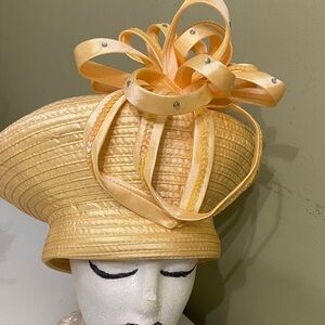 Really Cute & Stylish Dress Hat / Church Hat